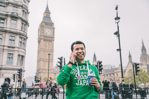 mens portrait london shoot big ben westminster photographer male model outdoor lifestyle (7)