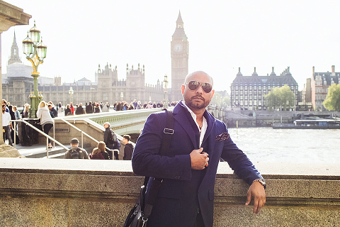 London Man's Portrait Shoot Westminster Big Ben Outdoor Street style Lifestyle (2)